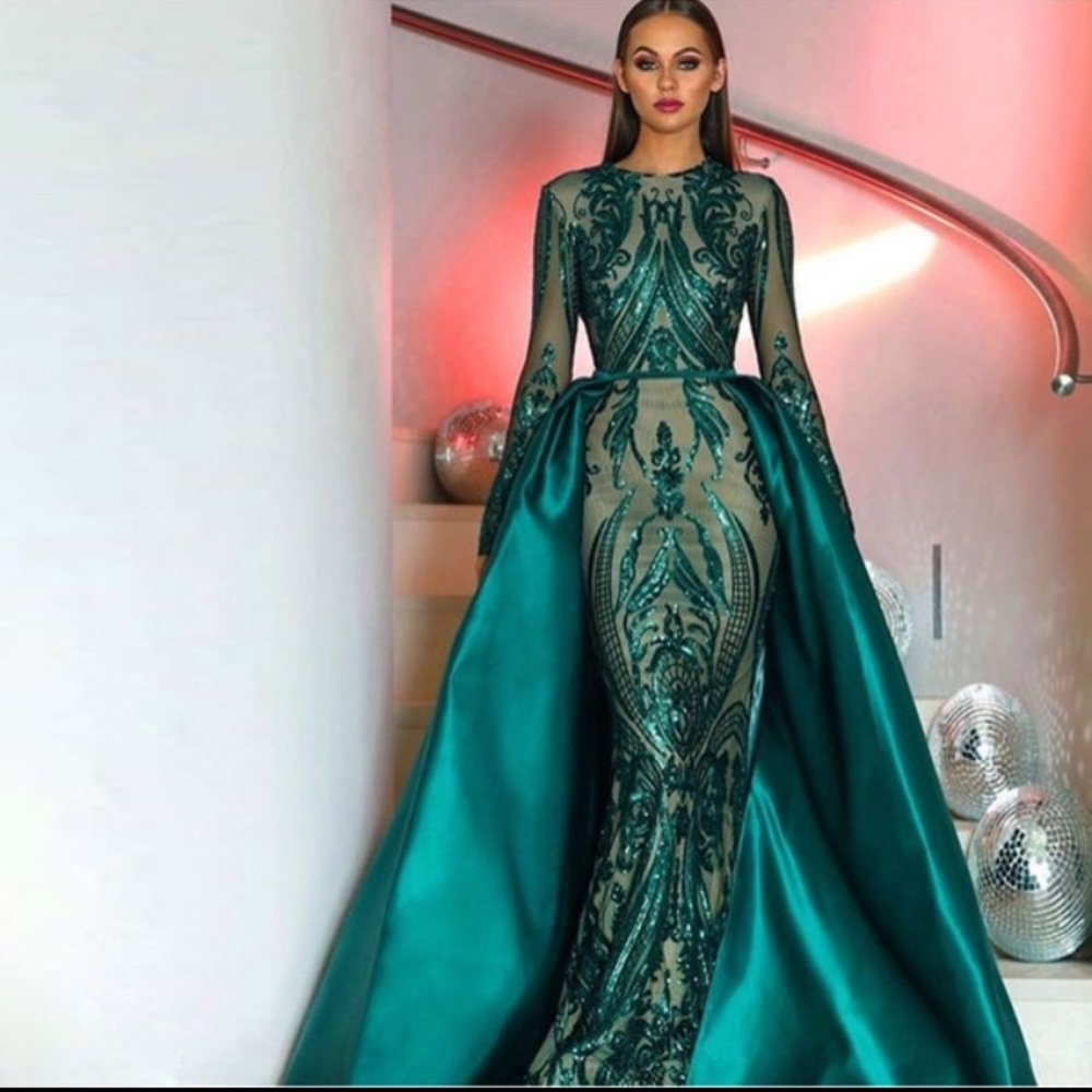 Prom dress Emerald green Beautiful